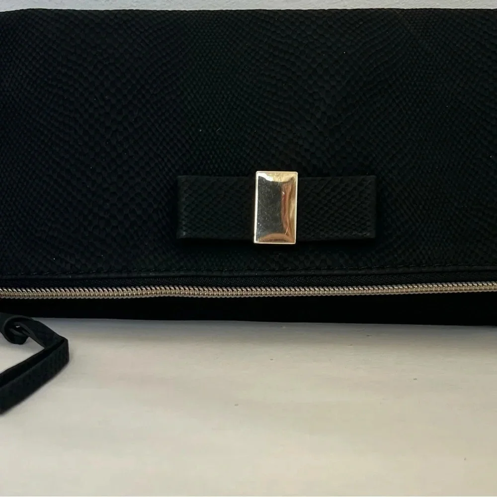 Victoria Secret Fold-Over Classic Black With Bow Wristlet Clutch Bag NWT